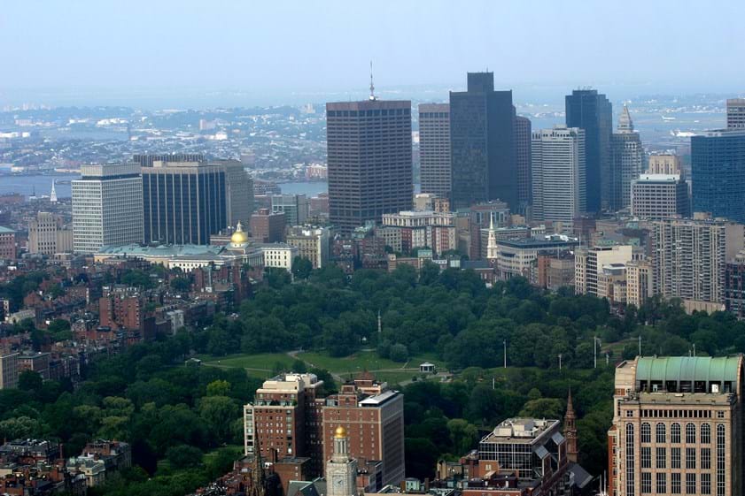 1.º Boston, EUA