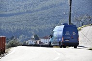 A primeira carrinha da Caixa Geral de Depósitos fez-se à estrada há mais de um ano e meio. Na Barroca Grande, há dias em que chega a apoiar 30 clientes.