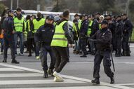 coletes amarelos