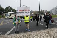 coletes amarelos