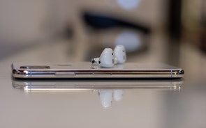 Airpods vão ser acessório mais popular de sempre da Apple e vendas vão disparar