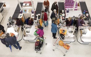 Supermercado virtual não mostra petiscos aos clientes de dieta