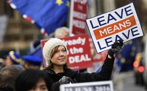 UE aumenta pressão sobre Reino Unido ao excluir 'não-acordo controlado'
