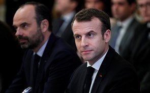 Macron pede 'ordem, calma e concórdia' aos 'coletes amarelos'