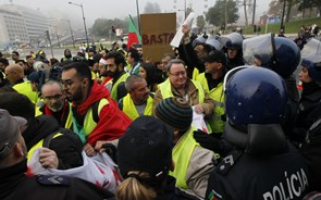 Protesto dos 'coletes amarelos' em Lisboa num 'impasse' quatro horas após início