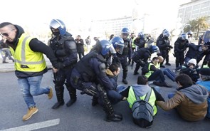 Protestos dos 'coletes amarelos' com pouca expressão em todo o país   