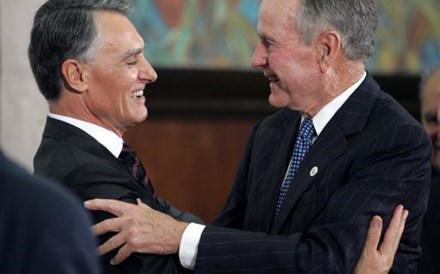 Cavaco Silva representa Portugal no funeral de George H. W. Bush