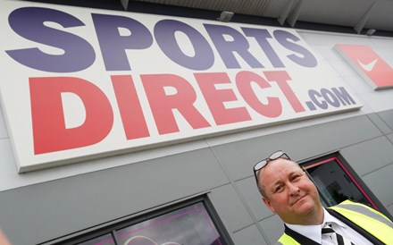 Retalhista Sports Direct afunda 20% em bolsa após um Novembro “incrivelmente mau”