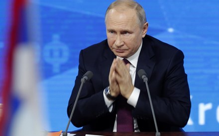 Putin assina lei que lhe poderá permitir ficar no Kremlin até 2036