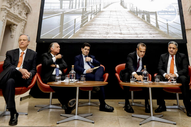 Banca questiona dinheiro pedido pelo Novo Banco