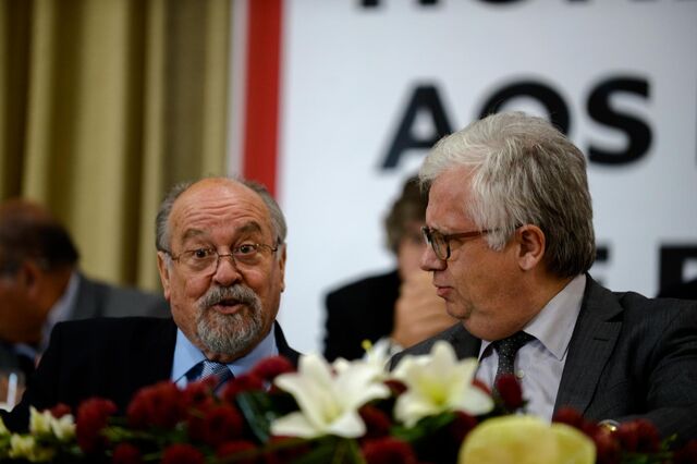 Guerra aberta entre governo e bombeiros. Marcelo pede contenção