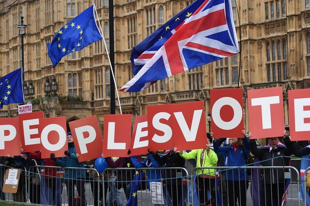 Os 499 km que estão a travar o acordo para o Brexit