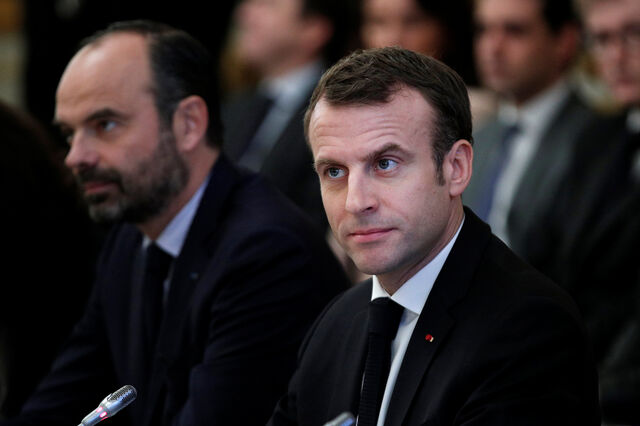 Macron pede 'ordem, calma e concórdia' aos 'coletes amarelos'