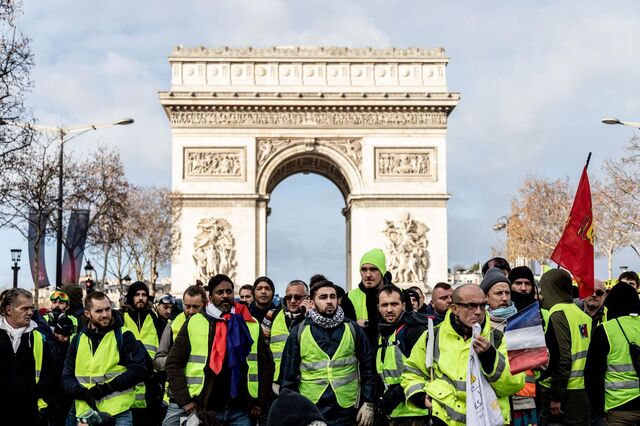 França: 32 mil pessoas em novas manifestações dos 'coletes amarelos'