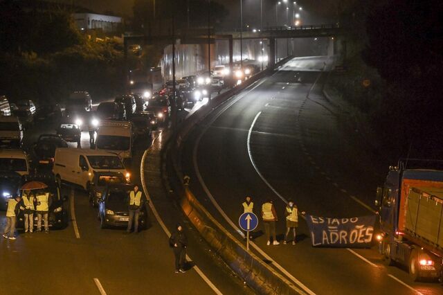 Protestos dos 'coletes amarelos' com pouca expressão em todo o país   
