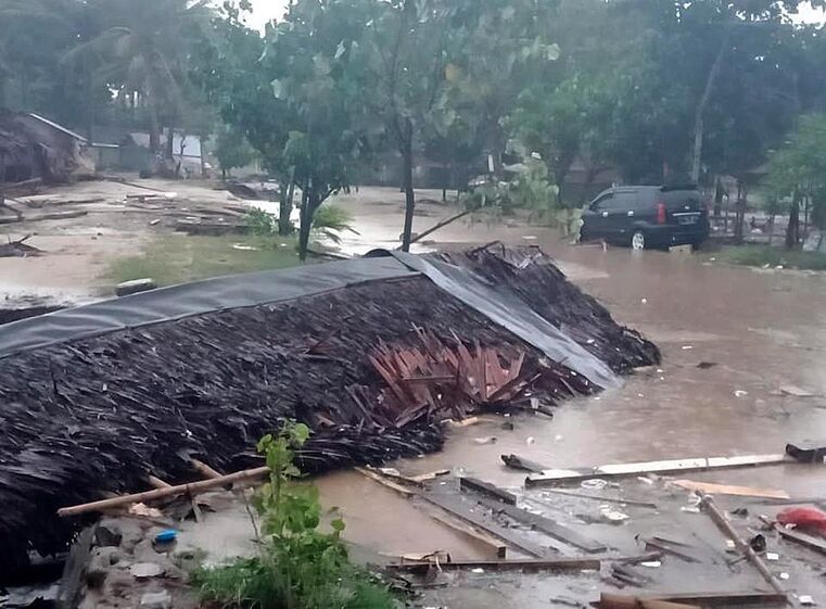 Tsunami na Indonésia	