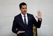 Juan Guaidó, de 35 anos, assumiu no sábado a presidência do parlamento venezuelano, onde a oposição detém a maioria.