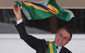 Bolsonaro pede desculpas a deputada por ter dito que ela 'não merecia ser violada'