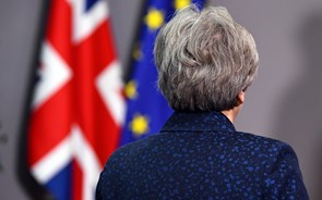 May baralhou e deu de novo, mas o Brexit continua sem solução à vista