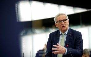 Juncker faz 'mea culpa' nos 20 anos do euro. 'Nós insultámos a Grécia'