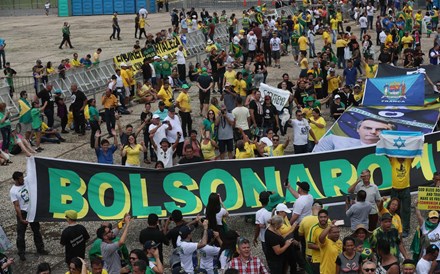 Exaltação de apoiantes e segurança apertada na espera da tomada de posse de Bolsonaro