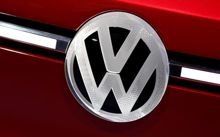 Regulador dos EUA processa Volkswagen e ex-CEO por 'fraude massiva' no dieselgate