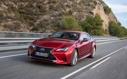 Lexus RC 300h: Cupê desportivo modernizado