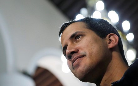 Guaidó assume controlo de ativos venezuelanos no exterior para evitar 'roubo'