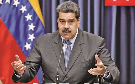 Maduro apoia antecipação de eleições legislativas