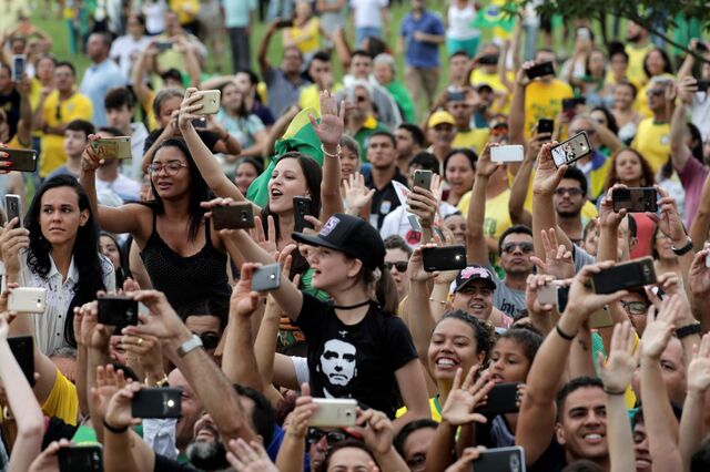 Bolsonaro deve dar prioridade ao combate à corrupção e à violência