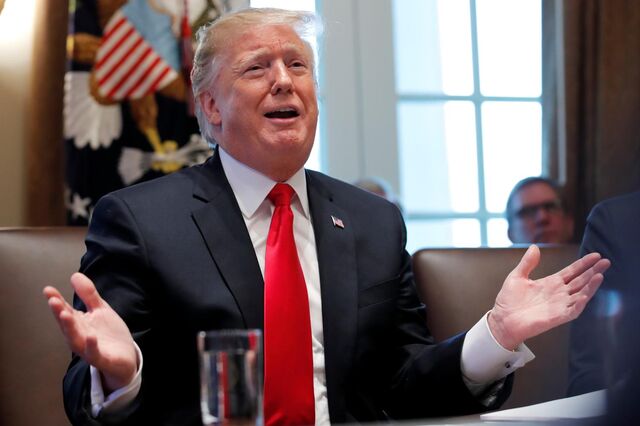 Trump: Acordo comercial com Pequim só depois de reunião com Xi Jinping