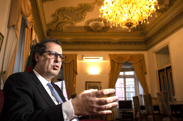 Governo compromete-se a adotar 'todas as medidas necessárias para proteger' a Efacec