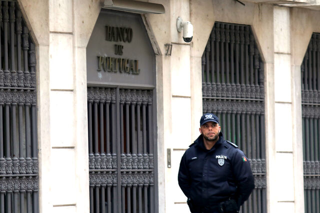 Banco de Portugal diz que já foram prestados todos os esclarecimentos sobre o BES