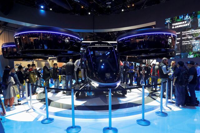 Carros que escalam e telemóveis que dobram em destaque na CES Las Vegas