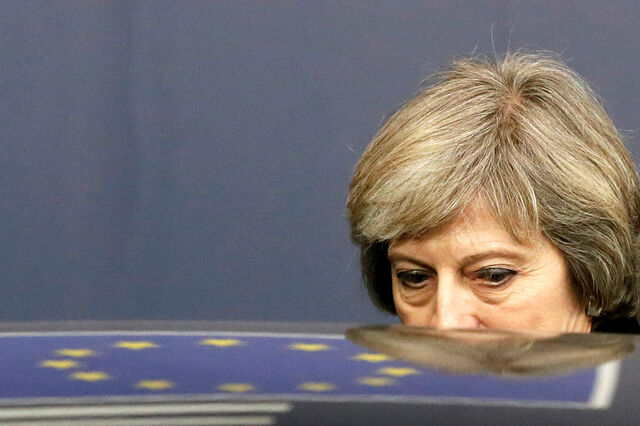 Só May não festejou chumbo do acordo do Brexit