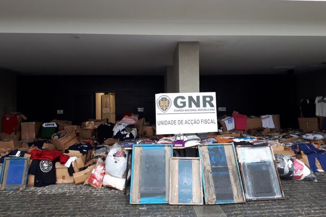 GNR apreende mais de 60 mil peças de roupa contrafeitas