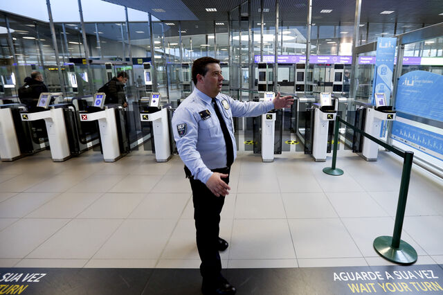 Controlo de fronteiras no aeroporto de Lisboa demorou em média 14 minutos em 2018 
