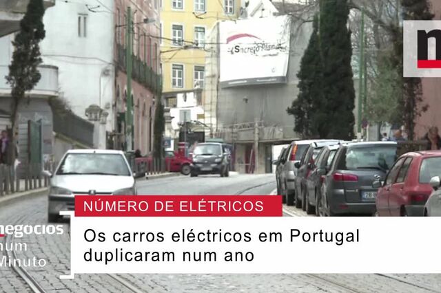 Como evoluíram as vendas de automóveis elétricos em Portugal?