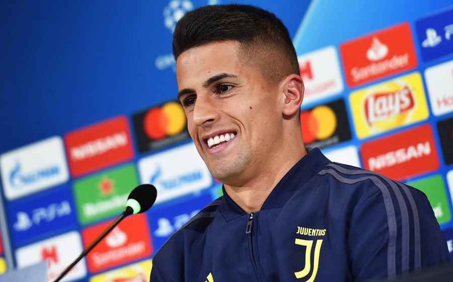 50 - João Cancelo, colega de equipa de Cristiano Ronaldo, está avaliado em 78 milhões de euros