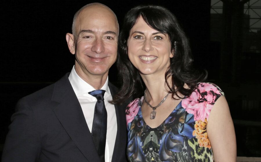 MacKenzie Bezos  Jeff Bezos
