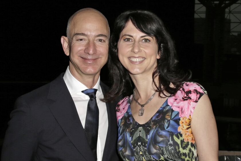 MacKenzie Bezos  Jeff Bezos