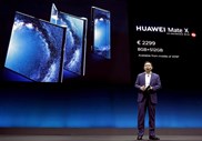 Richard Yu, CEO da Huawei Consumer Business Group, apresenta o novo Mate X