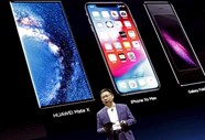 Richard Yu, CEO da Huawei Consumer Business Group, apresenta o novo Mate X