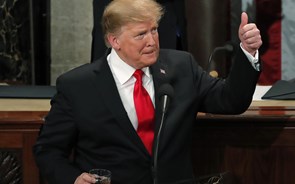 Trump pede união, insiste no muro e anuncia cimeira com Kim em discurso à nação