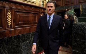 Sánchez fecha a porta a governo com Podemos e só admite pacto parlamentar