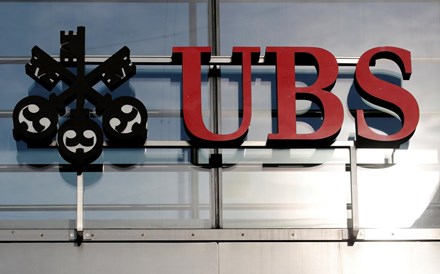 UBS atinge lucros de 2,3 mil milhões, o valor mais elevado num trimestre desde 2015