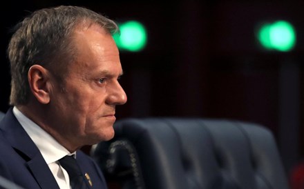 Donald Tusk abre a porta a 'longa extensão' do Brexit se Reino Unido repensar estratégia