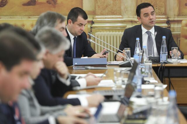 Pedro Marques: 'Estado devia ter participação nos CTT'