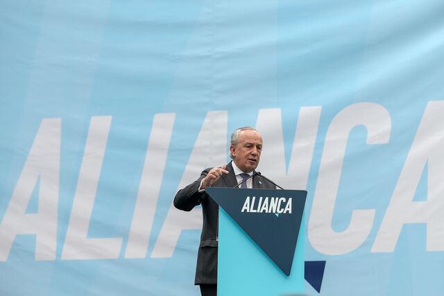 Santana Lopes:  Quando a esquerda está no poder os recursos são desbaratados