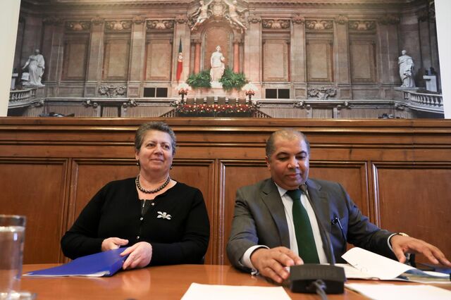Ministra do Mar: Aumento da competitividade portuária não pode passar pela precariedade 